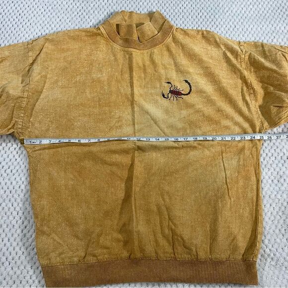 Lifestyles pull over shirt, long sleeve, scorpions on back, lightweight fabric. - Picture 5 of 9